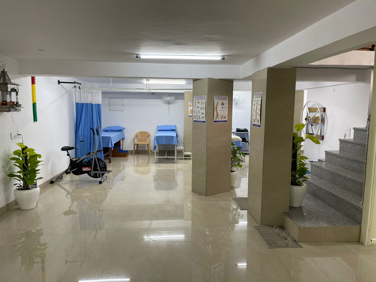 Swastik Care Clinic Orthopedic Physiotherapy Centre shine-n-smile-dental-clinic-implant-centre-mumbai